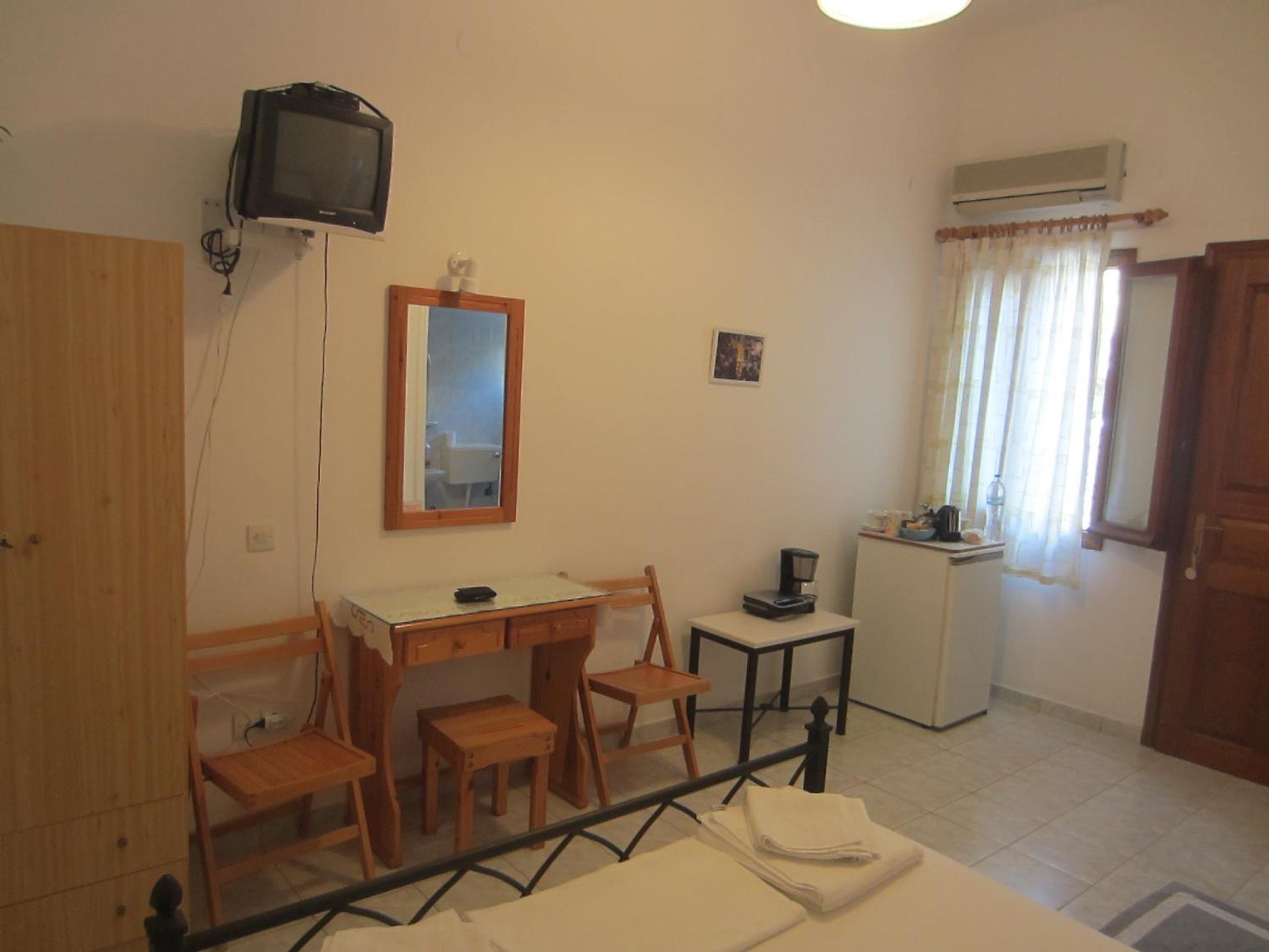 Katerina Apartments Triovászalosz Kültér fotó