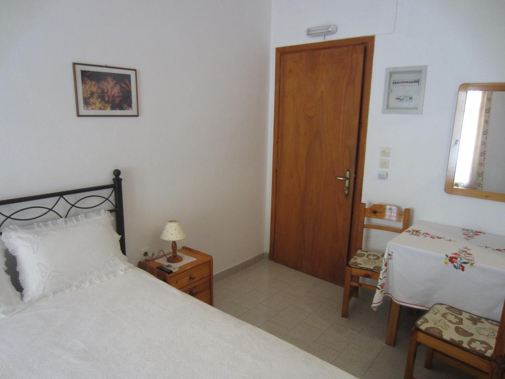Katerina Apartments Triovászalosz Kültér fotó